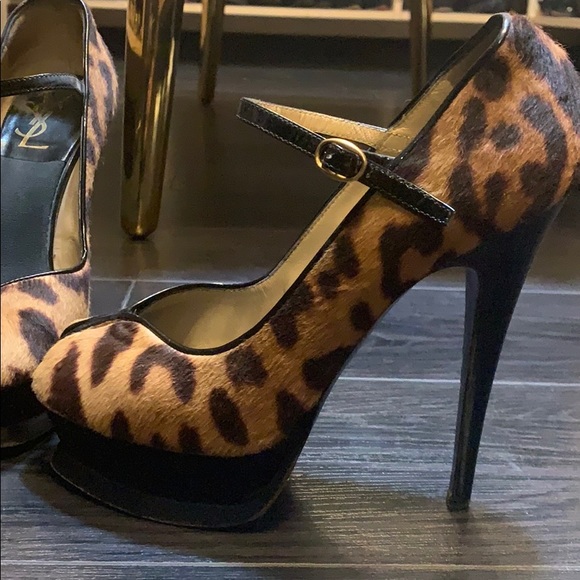 YSL Tribute 5” heels 1.5” platform in front. - Picture 2 of 9